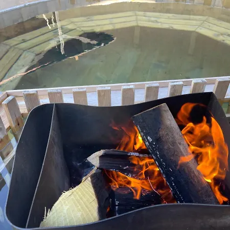 Tamas Sziveben- Egesz Evben Nyitva!