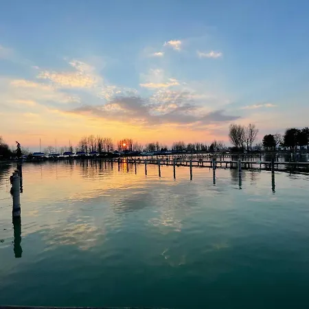 Tamas Sziveben- Egesz Evben Nyitva! Apartmán Balatonföldvár
