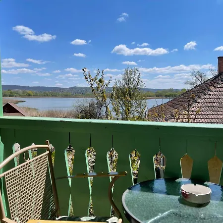 Tamas Sziveben- Egesz Evben Nyitva! Apartmán