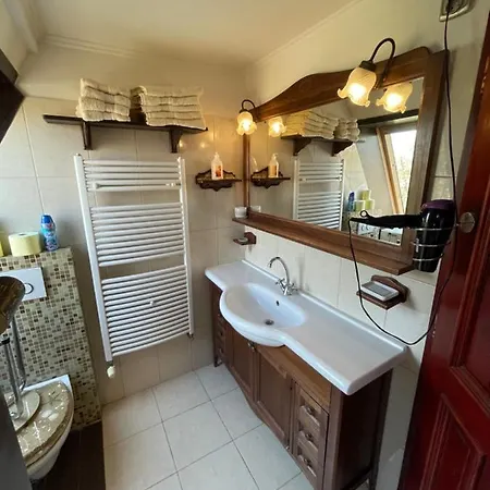 Tamas Sziveben- Egesz Evben Nyitva!