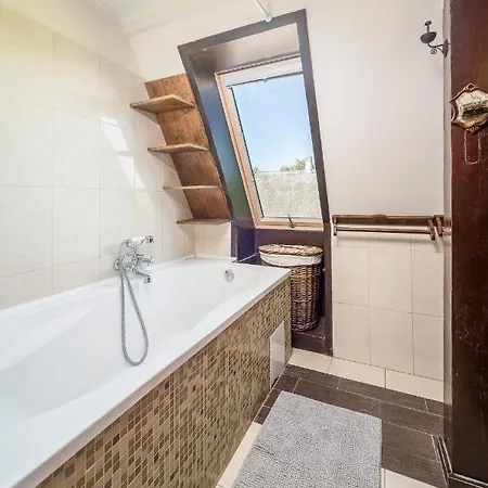 Tamas Sziveben- Egesz Evben Nyitva!