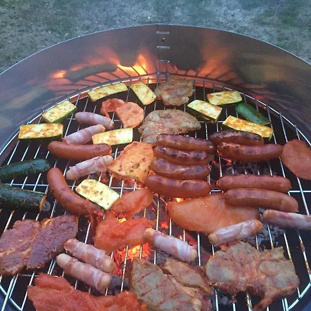 Tamas Sziveben- Egesz Evben Nyitva!