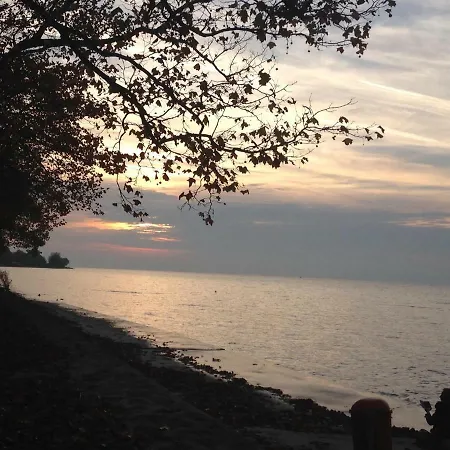 Tamas Sziveben- Egesz Evben Nyitva! Apartmán Balatonföldvár
