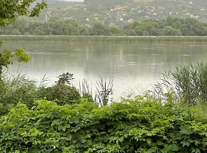 Tamas Sziveben- Egesz Evben Nyitva! Апартаменты