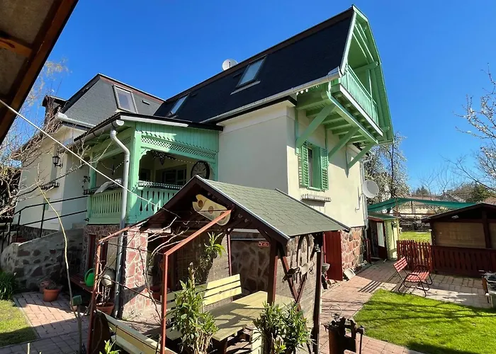 Tamas Sziveben- Egesz Evben Nyitva! Апартаменты *