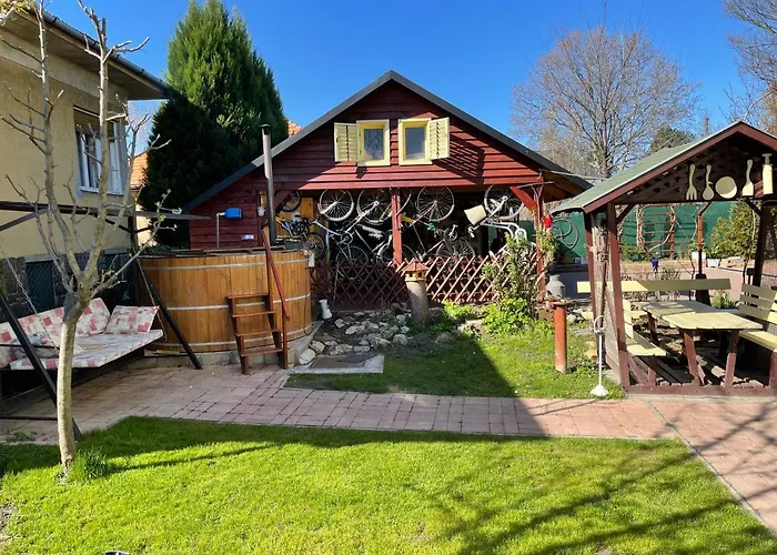 Tamas Sziveben- Egesz Evben Nyitva! Апартаменты