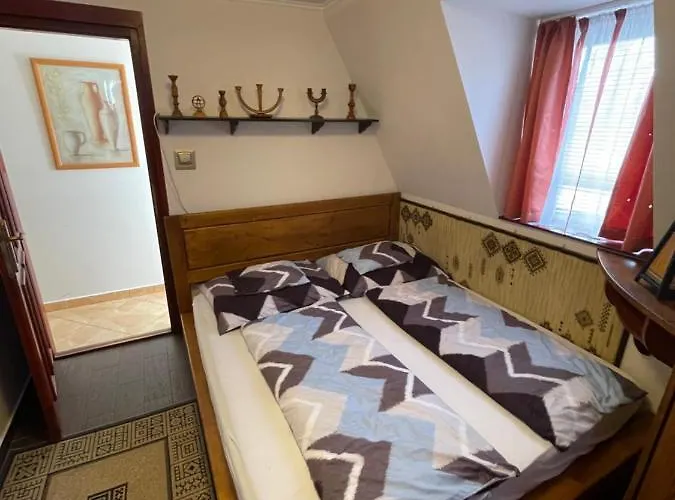 Tamás Szívében- Egész évben Nyitva! Balatonföldvár