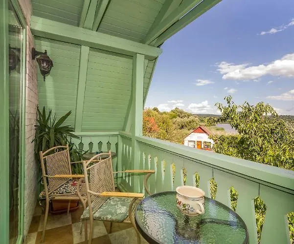 Tamás Szívében- Egész évben Nyitva! Balatonföldvár