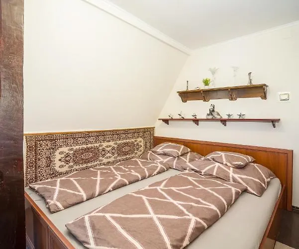 Tamás Szívében- Egész évben Nyitva! Balatonföldvár